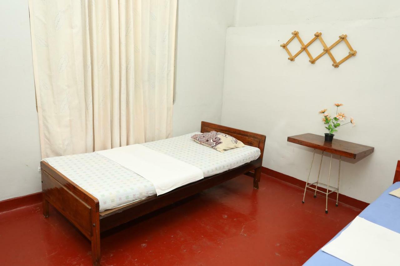 Jaffna Premier Inn Zewnętrze zdjęcie