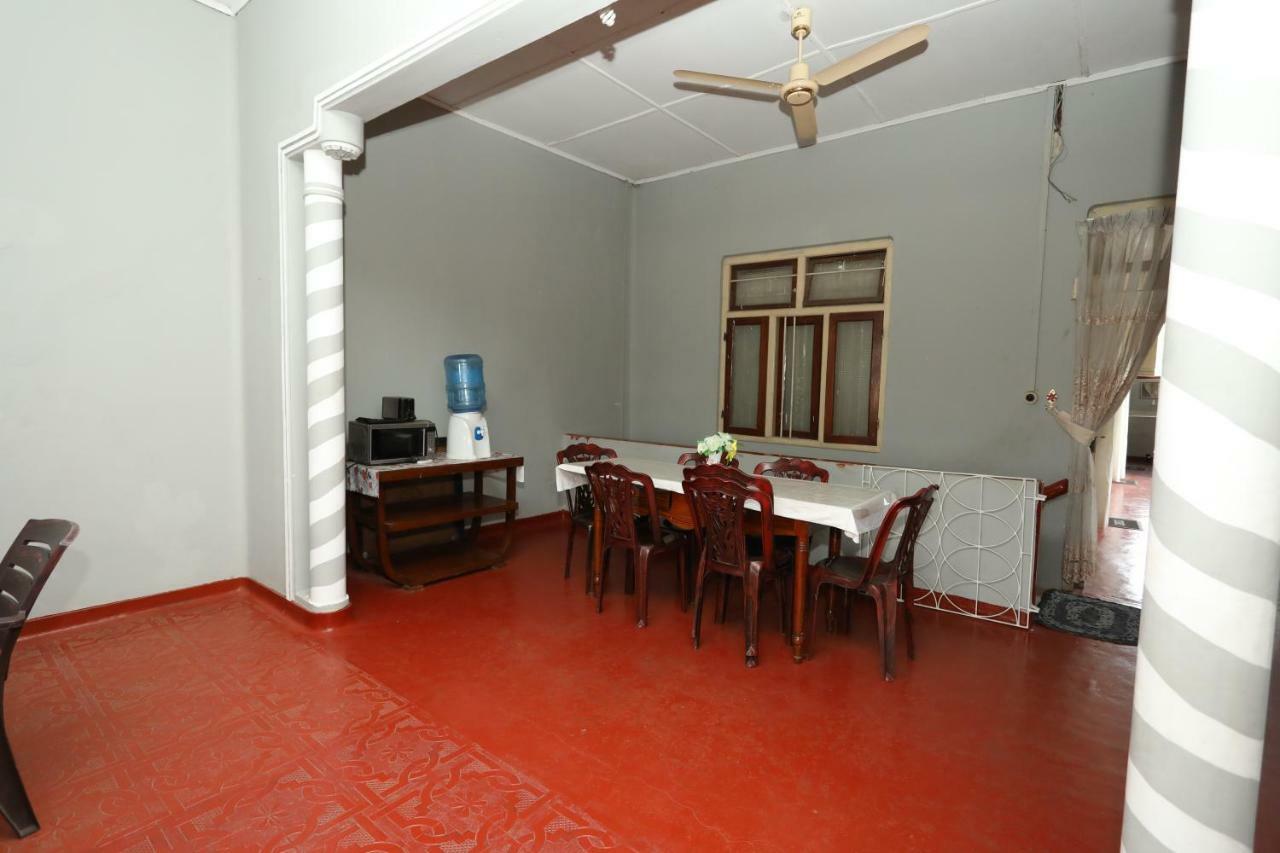 Jaffna Premier Inn Zewnętrze zdjęcie